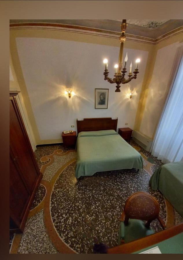 Villa Viola Тортона Экстерьер фото