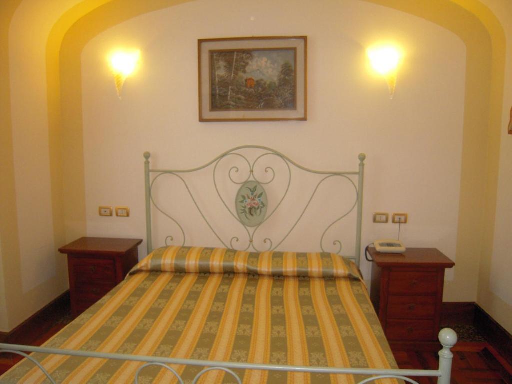 Villa Viola Тортона Экстерьер фото