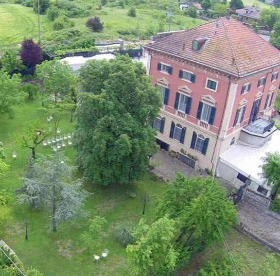 Villa Viola Тортона Экстерьер фото